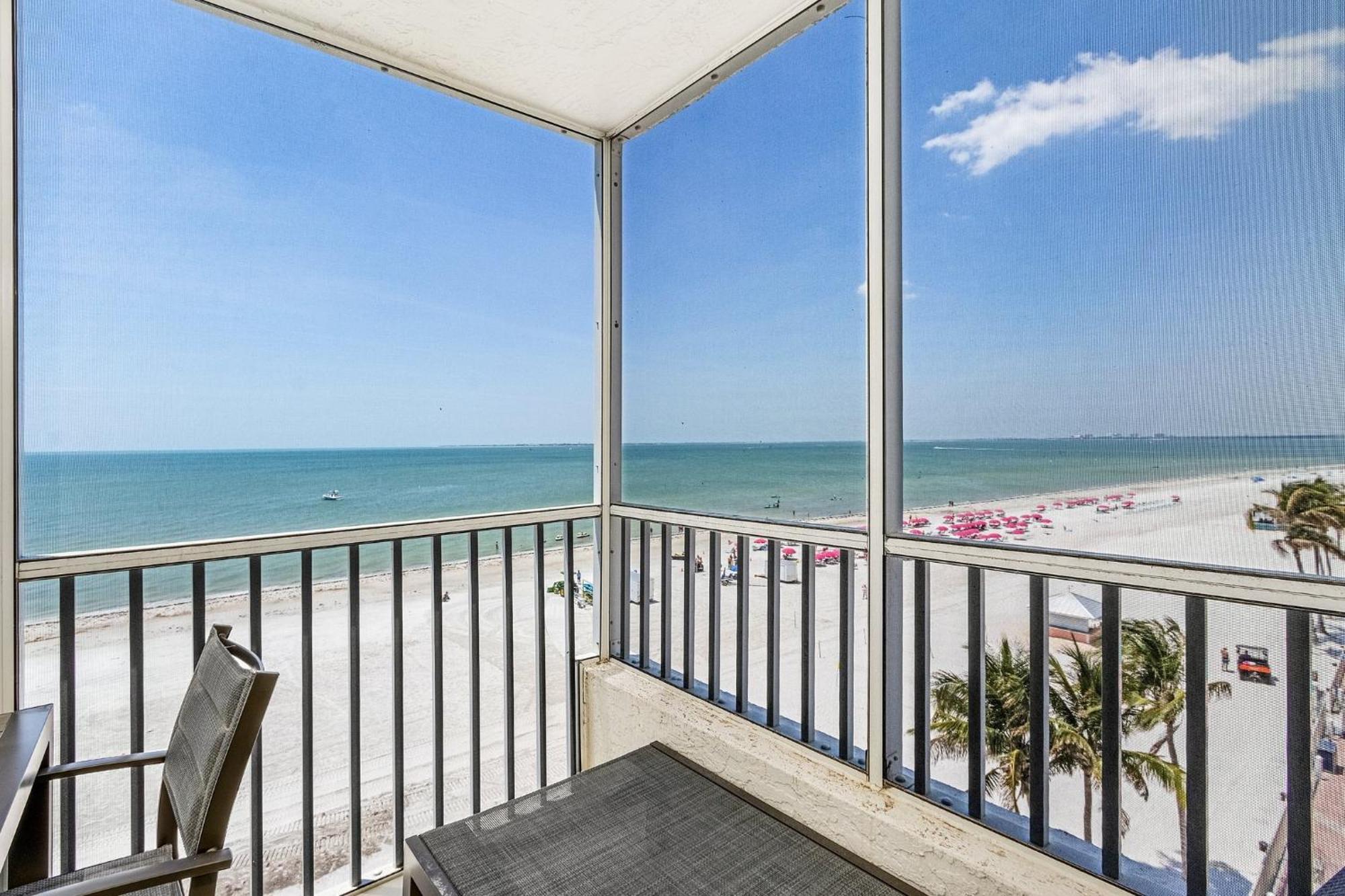 Fantastic Gulf Front Condo On The North End Of The Island - Beach Villas # 504 Condo Fort Myers Beach Esterno foto