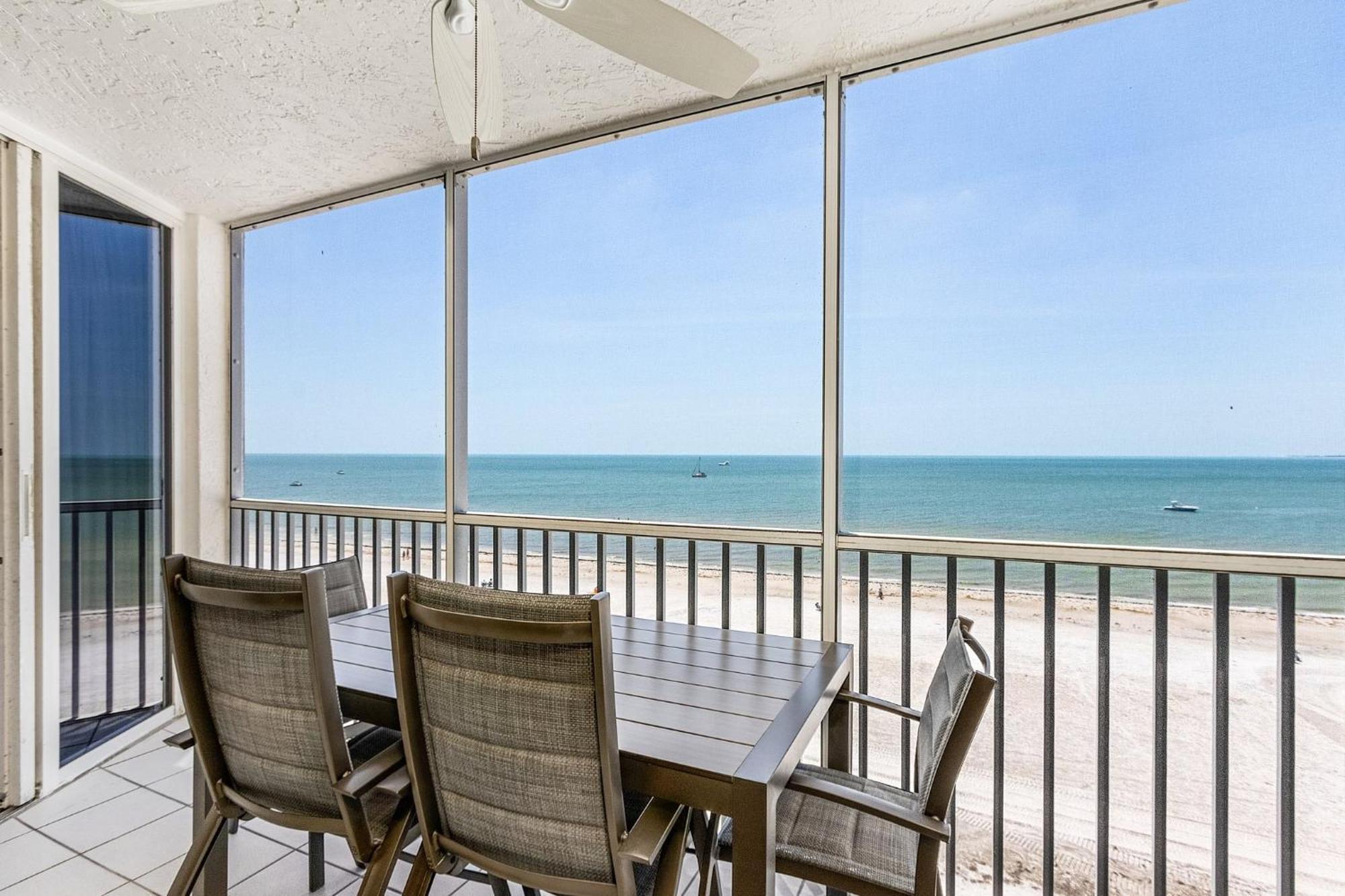 Fantastic Gulf Front Condo On The North End Of The Island - Beach Villas # 504 Condo Fort Myers Beach Esterno foto